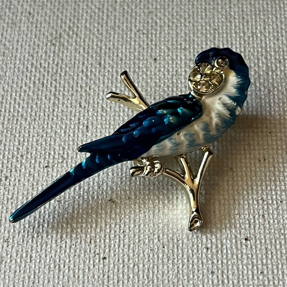 Elegant Blue and Gold Bird Brooch - Picture 1 of 3